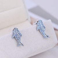 Boucles d'oreilles à tige en diamant bleu clair, petit requin exquis, à la mode