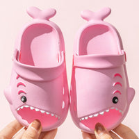 Zapatillas de dibujos animados lindos para niños y niñas Zapatos de jardín de tiburón pequeño