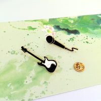 Rock Guitar Microphone Metal Brooch