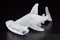 Jolie poupée de requin marteau
