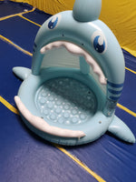 Fontaine gonflable à ombre de requin pour enfants