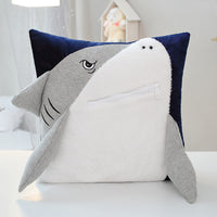 Oreiller requin tridimensionnel avec poche zippée