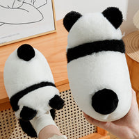 Pantuflas de felpa con cola de panda