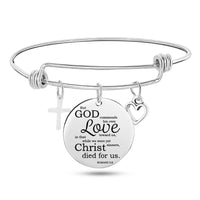 Pulsera con dije de brazalete cruzado con escritura bíblica