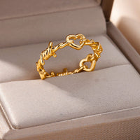 Love Thorns Index Finger Ring