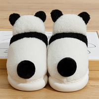 Pantuflas de felpa con cola de panda