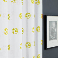 Cortinas bordadas con balón de fútbol para habitación infantil