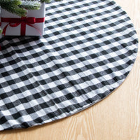 Falda de árbol de Navidad a cuadros en blanco y negro