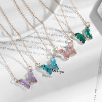 Collier papillon en pierre de cristal