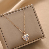 Collar con colgante de corazón de ópalo Heartbeat