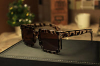 Gafas de sol estilo píxel