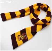 Bufandas con insignia de la universidad de Harry Potter