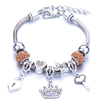 Pulseras con dijes de cuentas grandes