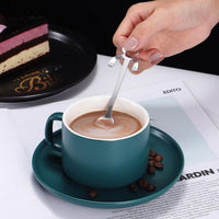 Adorables cucharas de té colgantes creativas