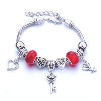 Pulseras con dijes de cuentas grandes