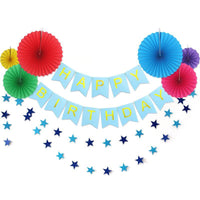 Abanicos de papel y pancartas de feliz cumpleaños