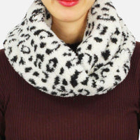Accesorios de invierno con estampado animal de felpa