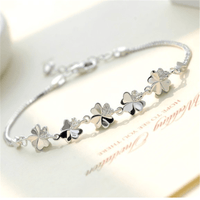 Bracelet Trèfle à Quatre Feuilles