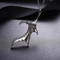 Colliers gothiques pour couples avec ailes de chauve-souris et cœur