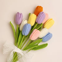Fleur immortelle de tulipe au crochet à la main