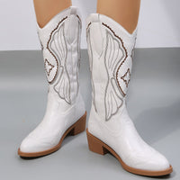 Bottes de Cowboy occidentales pour femmes, chaussures brodées d'ailes à talons bas