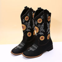 Bottes de cowboy brodées de tournesol