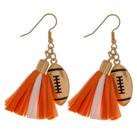 Boucles d'oreilles de football à pompons en raphia aux couleurs de l'équipe collégiale