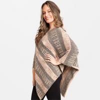 Ponchos de rayas multicolores de punto difuso