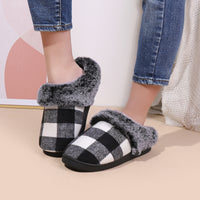 Winter Warm Plaid Plush Slippers Home Indoor Non-slip Bedroom Floor Soft Fuzzy Slippers
