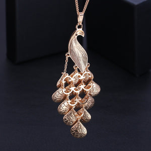 Retro Style Inlaid Gemstone Peacock Necklace