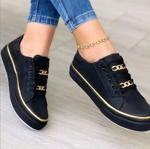 Chain Accent PU Leather Walking Shoes