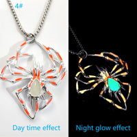 Halloween Creative Stereo Luminous Spider Necklace Jewerly Glowing Night Fluorescence Antique Vintage Glow In The Dark For Men Women Gift Party Halloween Day Club
