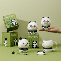 Taza con tapa y cuchara con diseño de panda en relieve de dibujos animados
