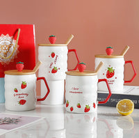 Bamboo Lid Strawberry Mug Large Capacity Ceramic Mug
