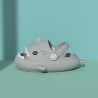 Zapatillas CHEDOIR Little Shark de dos vías para niños, sandalias de verano para niñas con fondo suave, lindas sandalias de bebé de dibujos animados para mujeres
