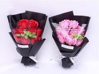 Bouquets de savons roses et œillets
