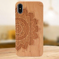 Coques iPhone gravées en bois
