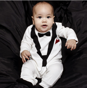 Disfraz mameluco de esmoquin y pajarita negra (bebé/niño pequeño)