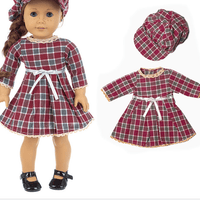 Conjunto de muñeca con vestido y sombrero a cuadros