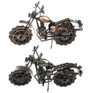 figurine de moto en fer vintage