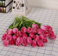 Tulipes et lys calla artificiels (31 pièces)
