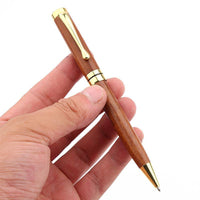 Bolígrafo de madera y metal
