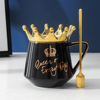 Tasse en céramique avec couvercle de couronne Queen of Everything