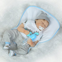 Muñeca bebé reborn con dentición o durmiente