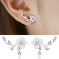 Boucles d'oreilles goutte d'eau fleur coquillage blanc
