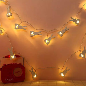 Luces LED creativas de cadena de conejo de amor de madera