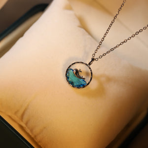 Collier de naissance de baleine vous a une niche de baleine fantaisie féminine, collier de mer bleue