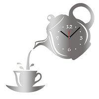 Horloge murale à l'heure du thé
