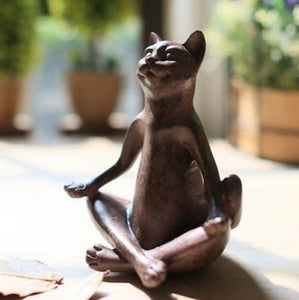 Estatuas de gatos de yoga