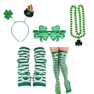 Conjunto de calcetines de rayas verdes con diadema de trébol irlandés
